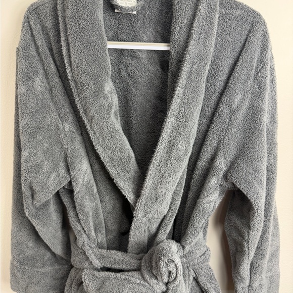 Threshold Charcoal Plush Robe - Picture 3 of 5